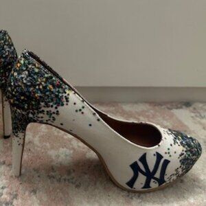New York Yankees fashion heels